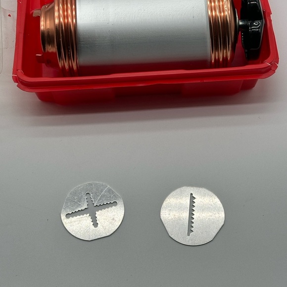 Vintage Mirro 5 pc. Cookie Pastry Press (incomplete) - Picture 4 of 5